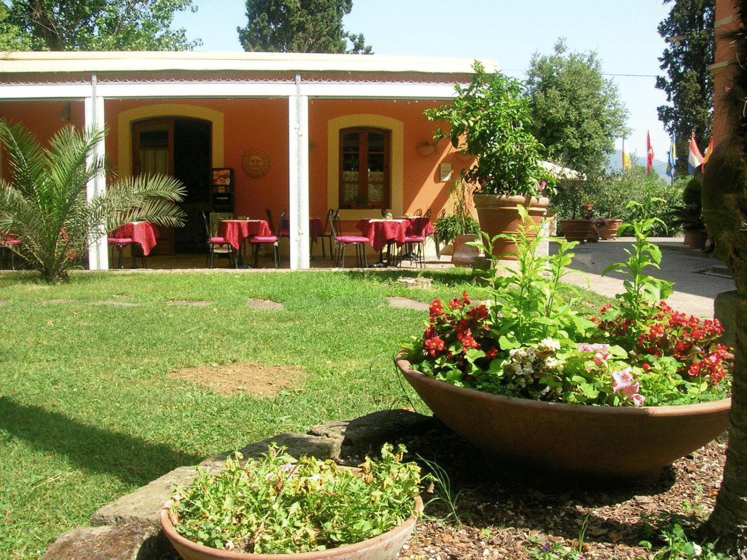 Hotel Villa Maya Кашина Екстериор снимка