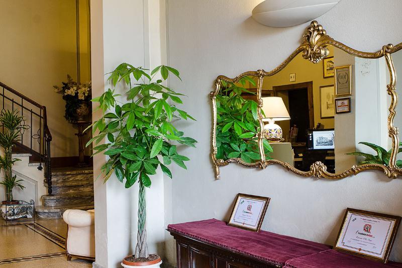 Hotel Villa Maya Кашина Екстериор снимка